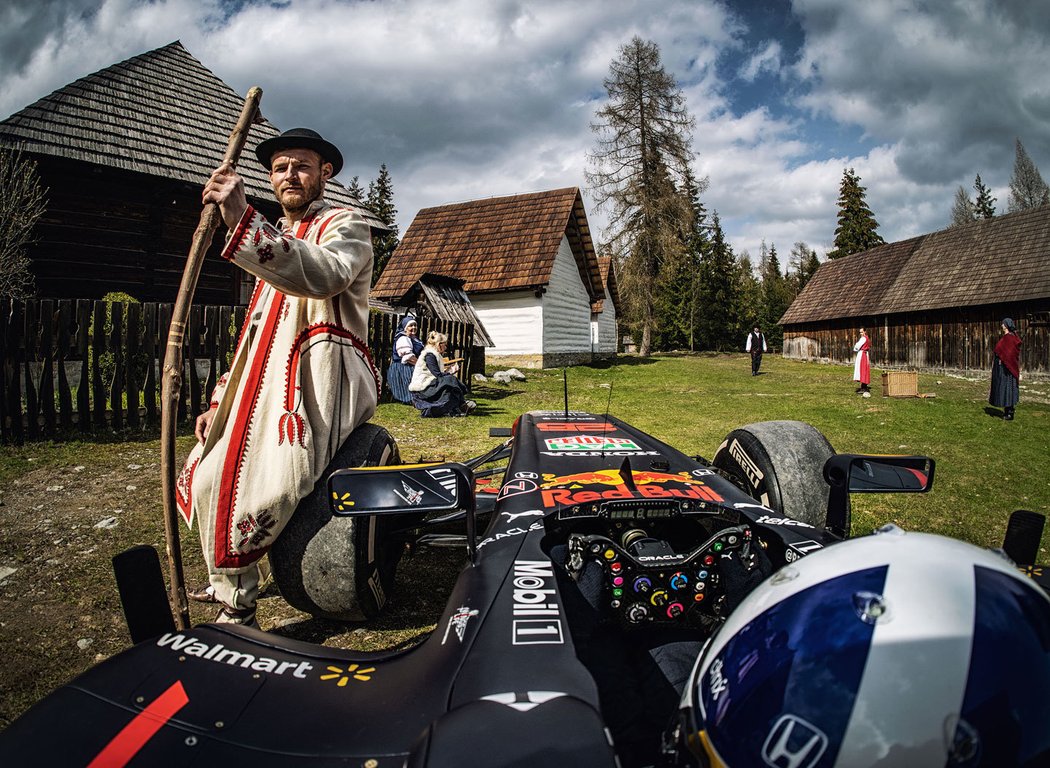 Red Bull RB7 v Česku a na Slovensku