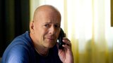 Akční novinka Red: Bruce Willis opět střílí náboje i vtipy