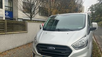 Policie zasahuje v sídle Ředitelství silnic a dálnic. Dorazila pro dokumenty Policie zasahuje v sídle Ředitelství silnic a dálnic. Dorazila pro dokumenty