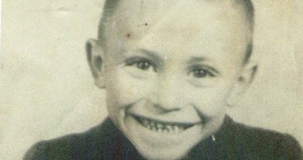 Dimitri v dětství, v době, kdy pobýval v Polsku.