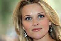 Herečku Reese Witherspoon srazilo auto