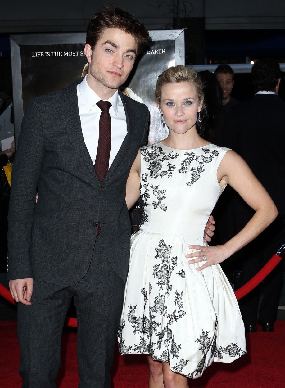 Reese Witherspoon a Robert Pattinson