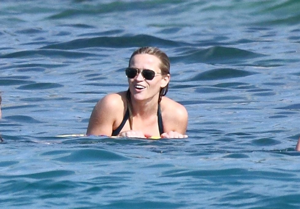 Reese se koupala v moři