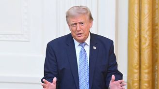 Smějeme se Donaldu Trumpovi, ale doma si volíme úplně stejné šašky Smějeme se Donaldu Trumpovi, ale doma si volíme úplně stejné šašky