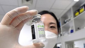 Lék regdanvimab označovaný také zkratkou CT-P59 vyrábí jihokorejská společnost Celltrion