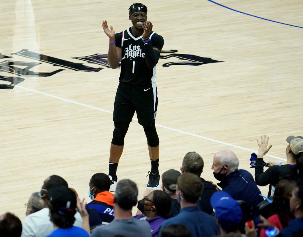 Reggie Jackson slaví postup Clippers do semifinále NBA