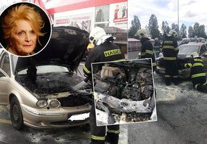 Uvězněná v plamenech! Herečce Regině Rázlové (71) začalo za jízdy hořet auto.