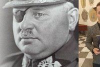 Po 77 letech očistil jméno generála Syrového: Pro strýce chci metál a sochu