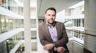 Uhlíkové clo zdraží auta, ale zvýhodní evropské výrobce komodit, říká daňový poradce z PwC