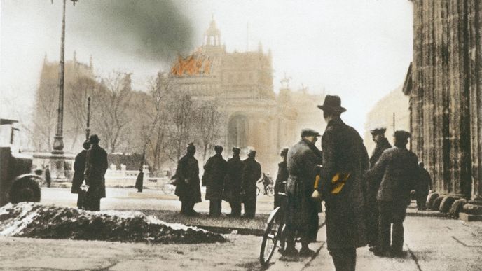 27. února 1933 vyhořel berlínský Reichstag