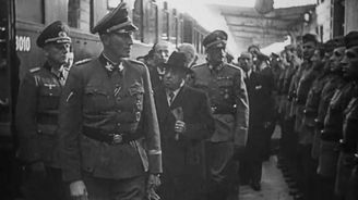Češi darovali Hitlerovi k narozeninám lazaretní vlak, od Háchy ho převzal Heydrich krátce před atentátem
