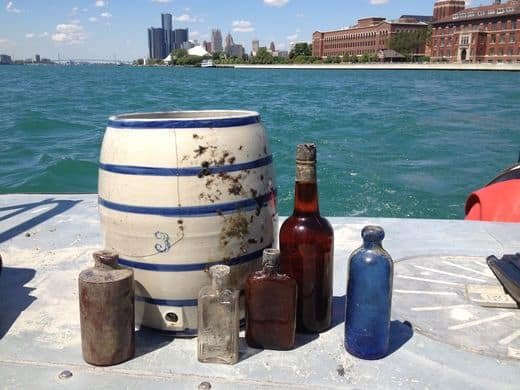 Řeka Detroit je plná pokladů.