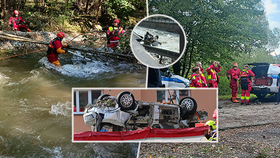 Policie na Jesenicku stále pátrá po třech pohřešovaných z auta, které strhla rozvodněná řeka Staříč.