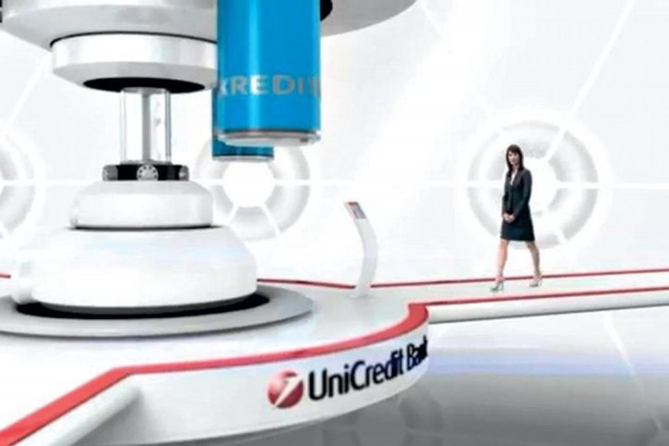 Italská skupina UniCredit prodává svoji slovenskou a českou divizi. O segmenty má údajně zájem Moneta Money Bank a Société Générale. Reklama na UniCredit Bank.