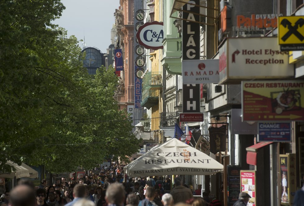 Praha se chystá omezit reklamu v centru