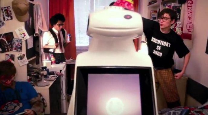Reklamní robot Advee ve spotu VUT