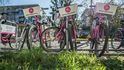 Rostoucí oblibu cyklistiky ve městech částečně pokrývají služby sdílených kol.