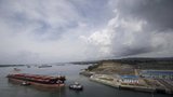 Po devíti letech projela Panamským průplavem první loď: Rekonstrukce stála 130 miliard korun