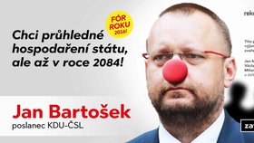 Na billboardu Rekonstrukce státu se kvůli osekání registru smluv objevil i místopředseda Sněmovny Jan Bartošek (KDU-ČSL).