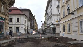Sedláčkova ulice v centru Plzně prochází rekonstrukcí.