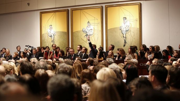 Rekordní dražba triptychu Francise Bacona Tři studie Luciana Freuda v newyorské aukční síni Christie's.