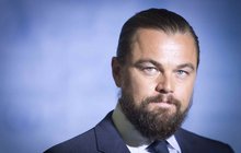 Je Leonardo DiCaprio nadsamec? Z klubu si odvedl 20 krásek!