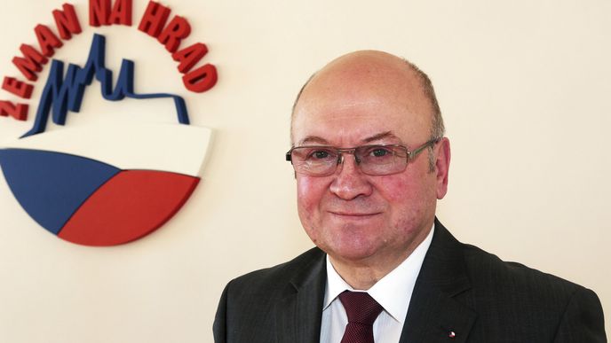 Vladimír Remek je v současnosti velvyslancem ČR v Rusku.