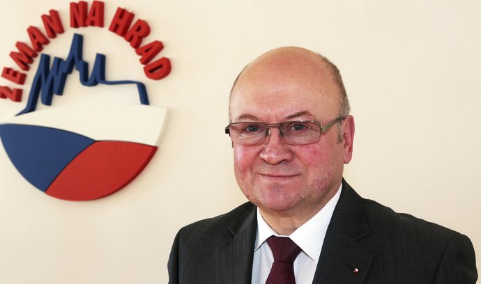 Vladimír Remek je v současnosti velvyslancem ČR v Rusku.