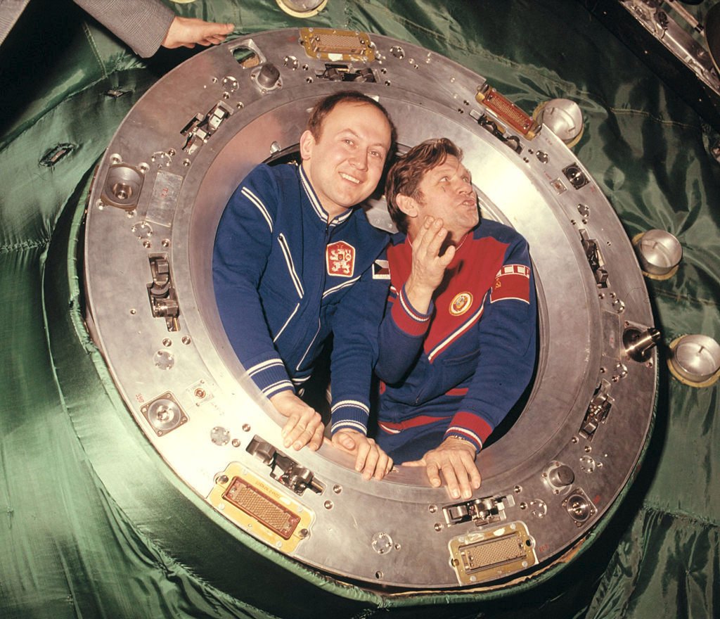 Při tréninku spolu s Gubarevem spolu strávili oba kosmonauti spoustu hodin.