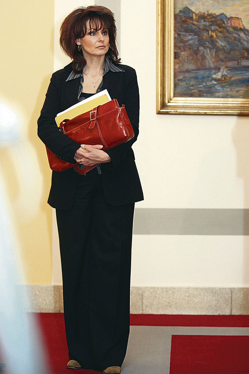 Renata Vesecká se stala místopředsedkyní ERÚ. Její šéfka Vitásková teď kvůlu tomu čelí obžalobě.