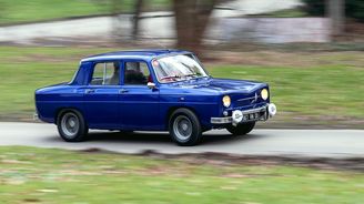 Renault 8 byl takové francouzské embéčko. V 60. letech to byl u nás hit Renault 8 byl takové francouzské embéčko. V 60. letech to byl u nás hit