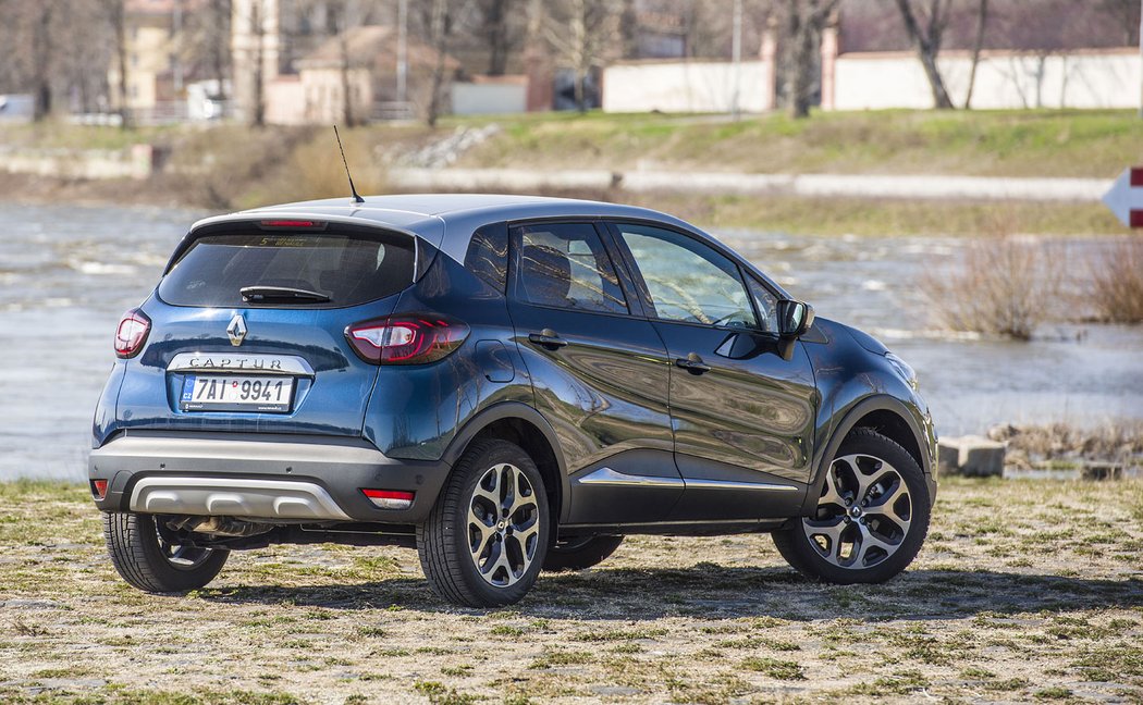 Renault Captur 1.3 TCe 130 (96 kW)