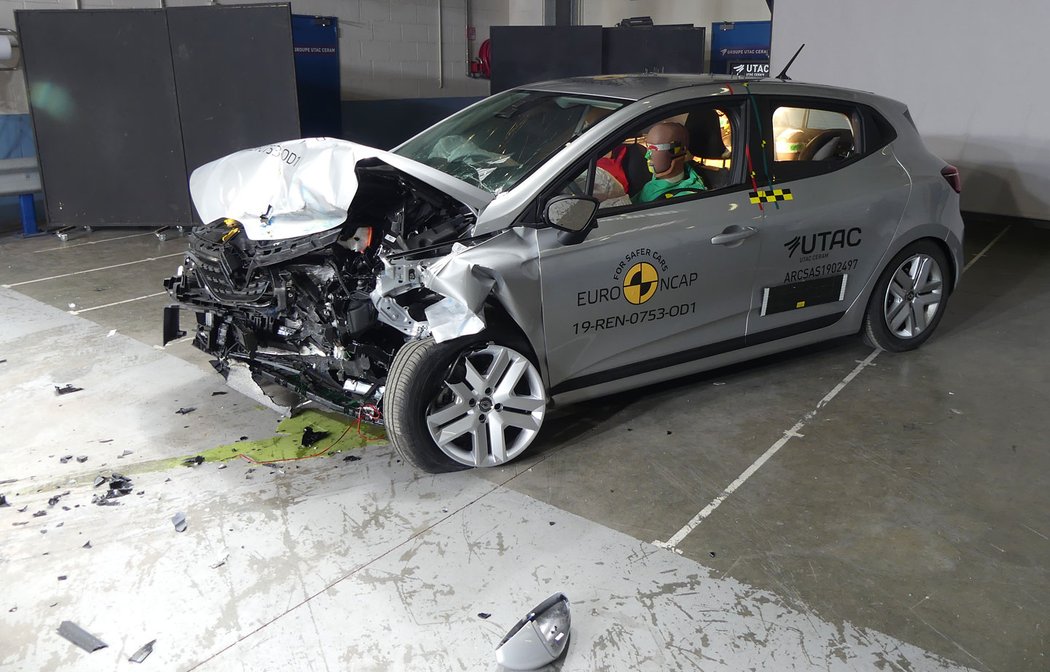 Euro NCAP 2019: Renault Clio