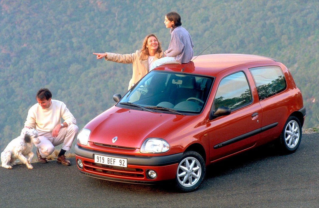 Renault Clio RTE 3D (1998)