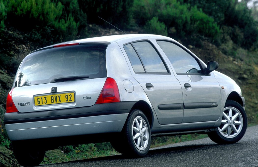 Renault Clio RTE 5D (1998)