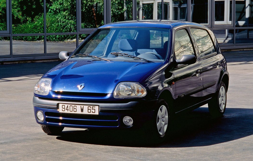 Renault Clio RXE 5D (1998)