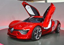 Renault DeZir: Linie blízké budoucnosti