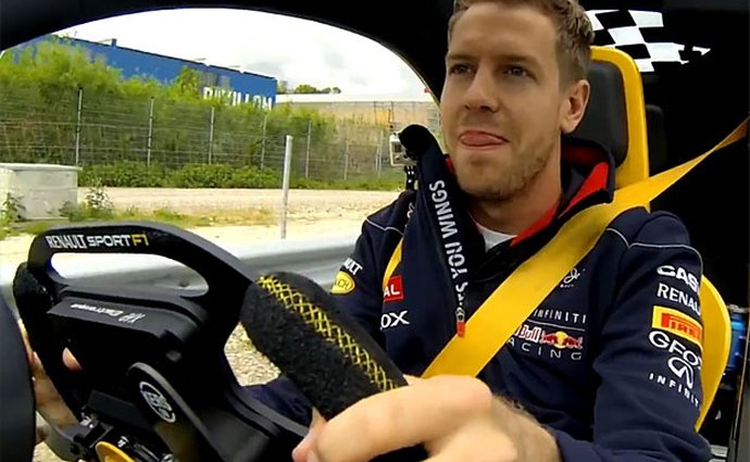 Video: Sebastian Vettel prohání elektrické Renaulty