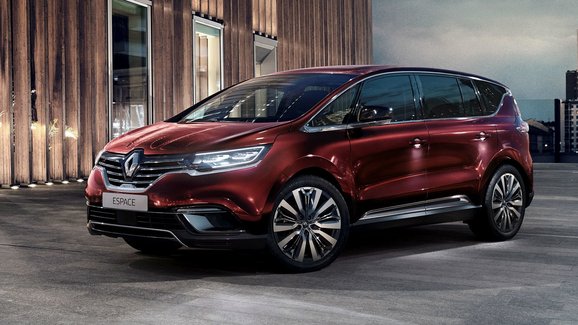 Omlazený Renault Espace prozrazuje české ceny. Benzin i nafta stojí stejně