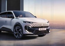 Nový Renault Filante oficiálně: Míří mezi velké hráče. Sází na hybrid a digitální kabinu