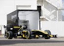 Renault Master si poradí i s přepravou monopostu F1