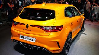 Renault a Nissan jednají o svém sloučení