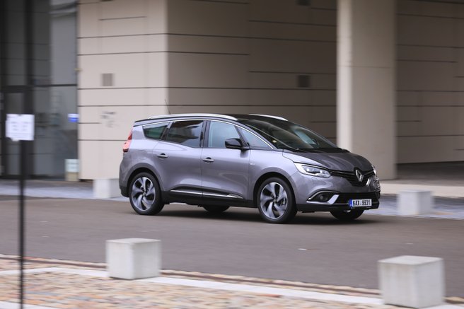 Renault Grand Scénic 1.3 TCe GPF EDC Intense: Váhavá čistota