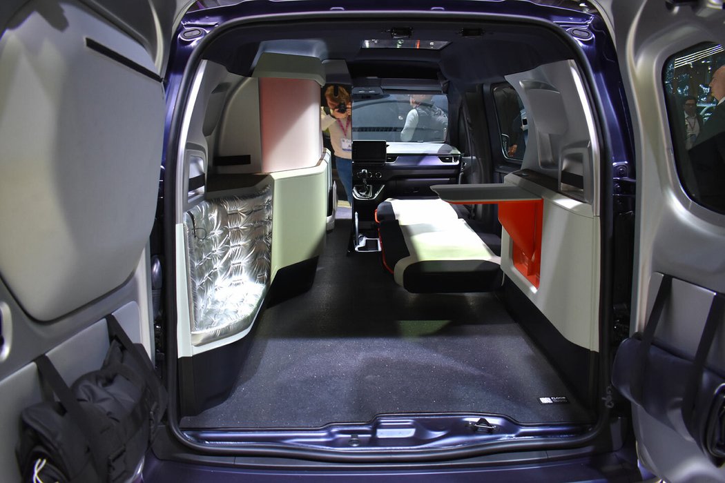 Renault Kangoo Hippie Caviar Motel