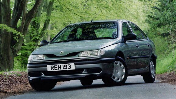 První generace Renaultu Laguna byla elegantní, pohodlná a nespolehlivá