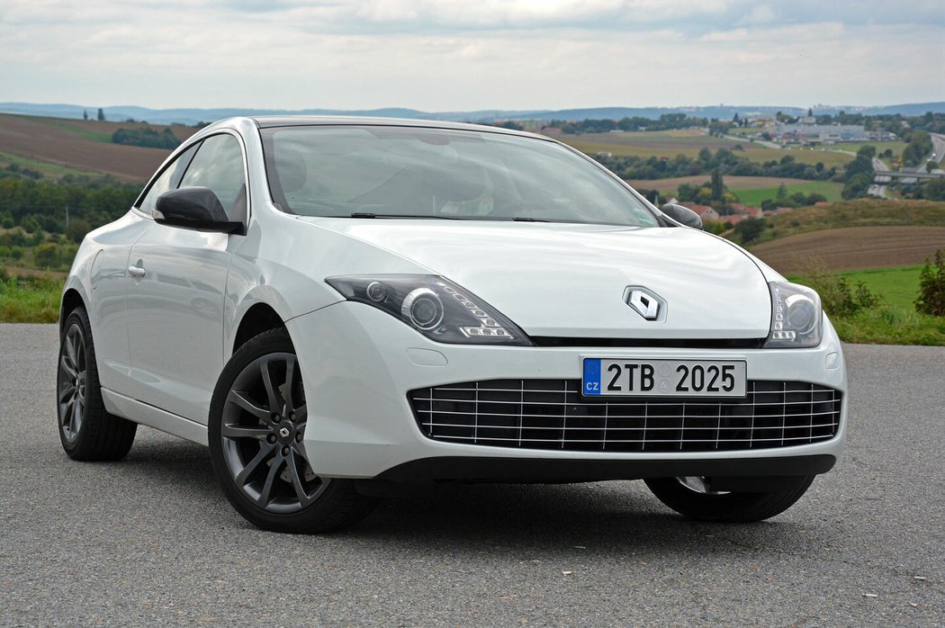 Renault Laguna Coupé 3.0 V6 dCi 240