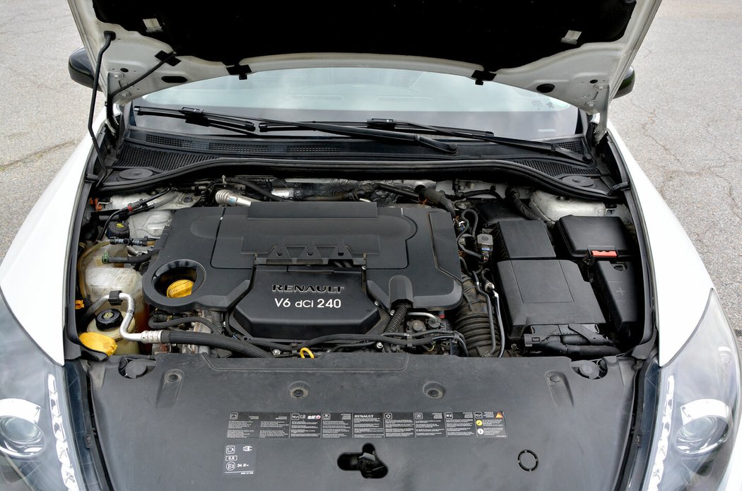 Renault Laguna Coupé 3.0 V6 dCi 240