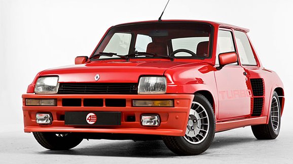 Renault 5 Turbo (1980-1986): Připomeňte si úžasnou střelu s motorem za sedadly