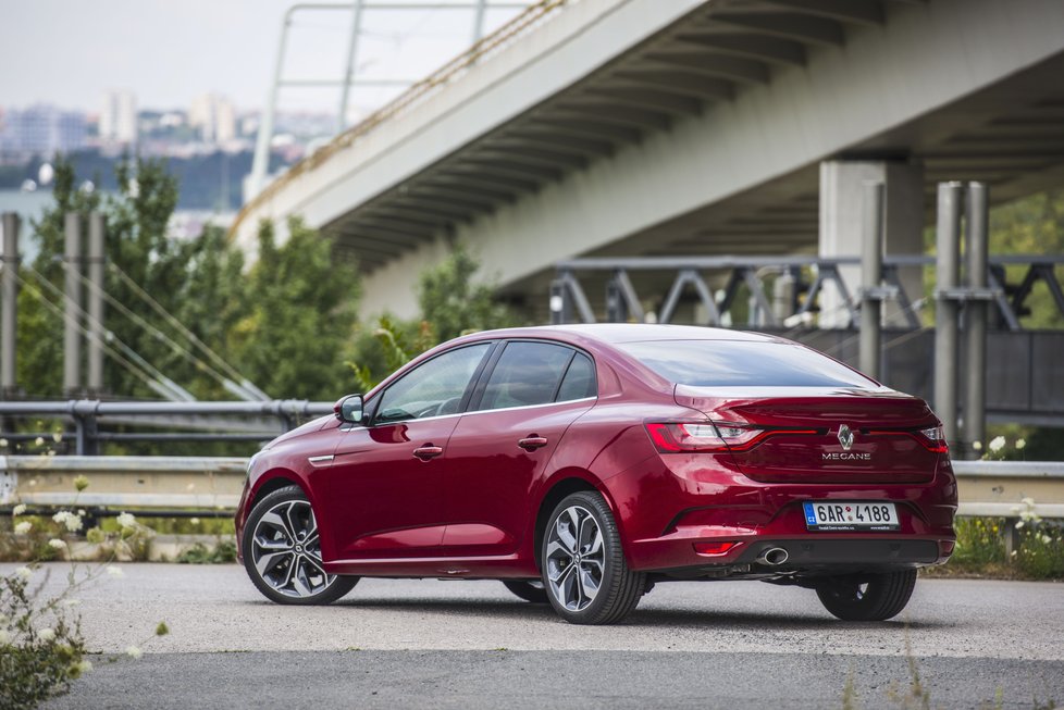 Renault Mégane GrandCoupé 1.5: Louisova tajná finta Coupé  