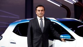 Předseda správní rady japonské automobilky Nissan Motor Carlos Ghosn používal firemní peníze pro vlastní účely a dopustil se i dalších závažných pochybení